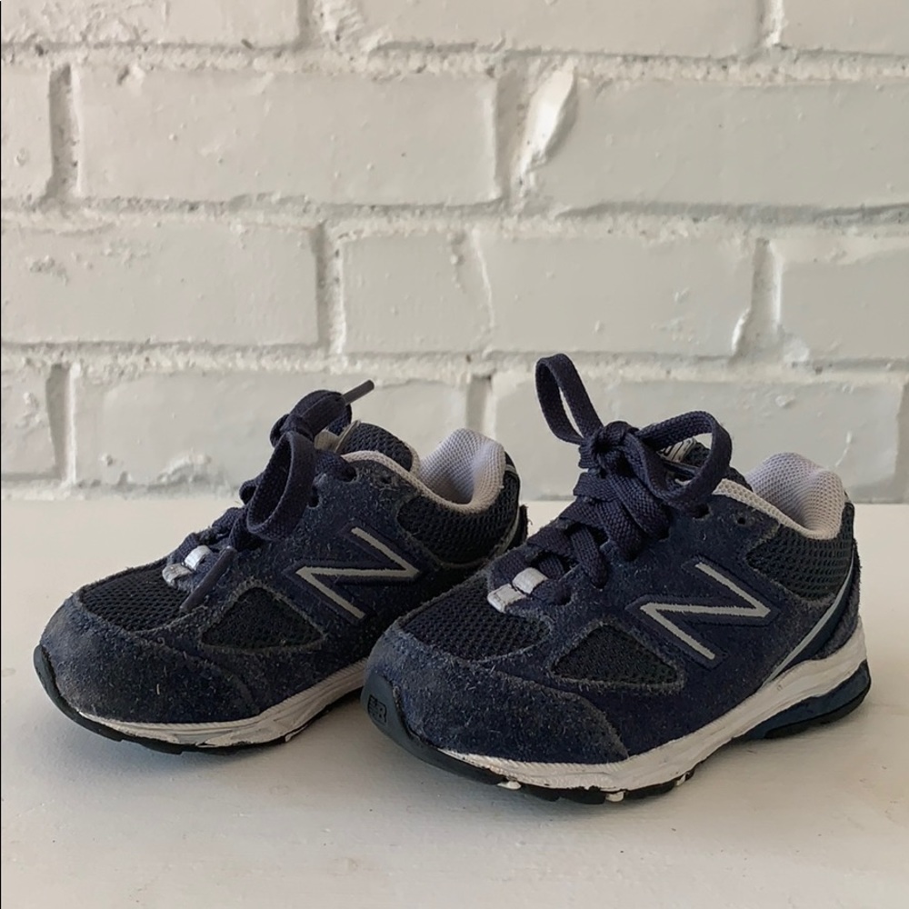 New Balance 888 Sneakers